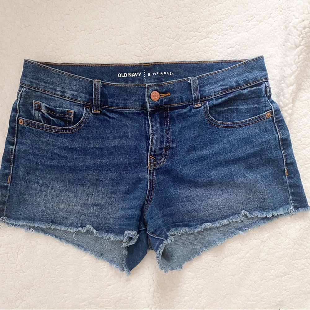 SIZE 6 | Old Navy Boyfriend Cut-Off Shorts